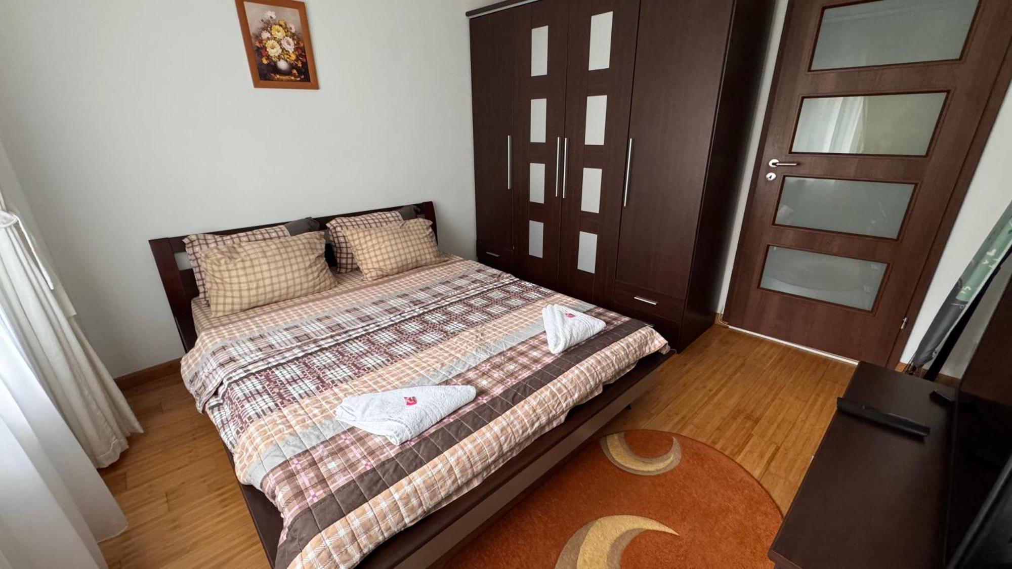 Apartament 3 Camere Otopeni Exterior foto